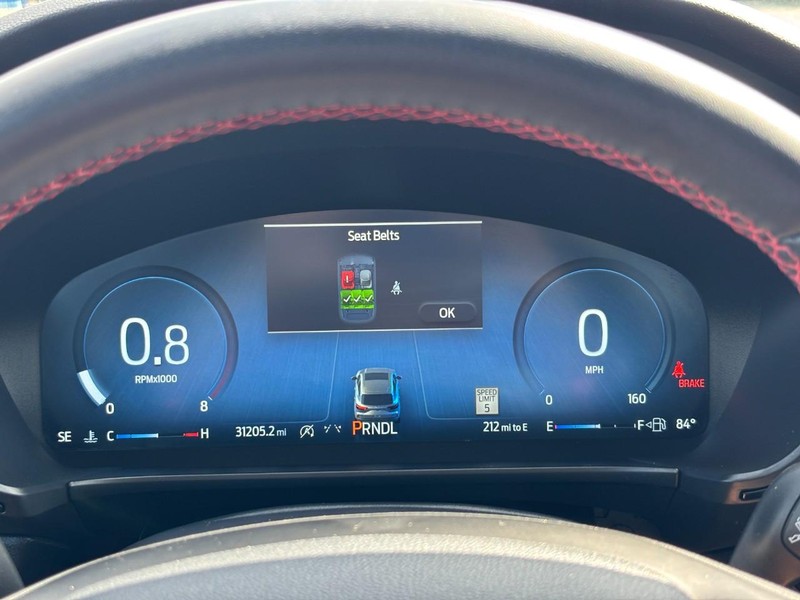 Ford Escape Vehicle Full-screen Gallery Image 20