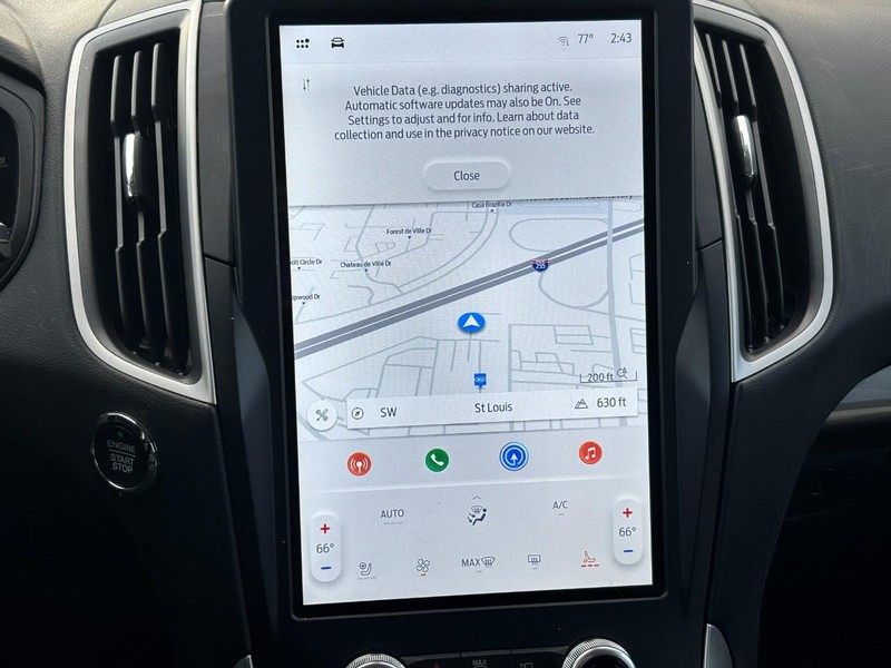 Ford Edge Vehicle Full-screen Gallery Image 22