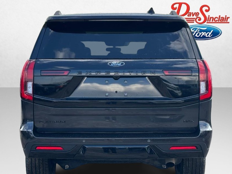 Ford Expedition Max Vehicle Full-screen Gallery Image 08