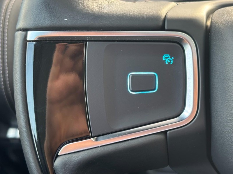 Ford Expedition Max Vehicle Full-screen Gallery Image 19