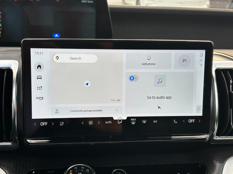 Ford Expedition Max Vehicle Full-screen Gallery Image 24