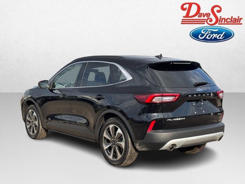 Ford Escape Vehicle Full-screen Gallery Image 09