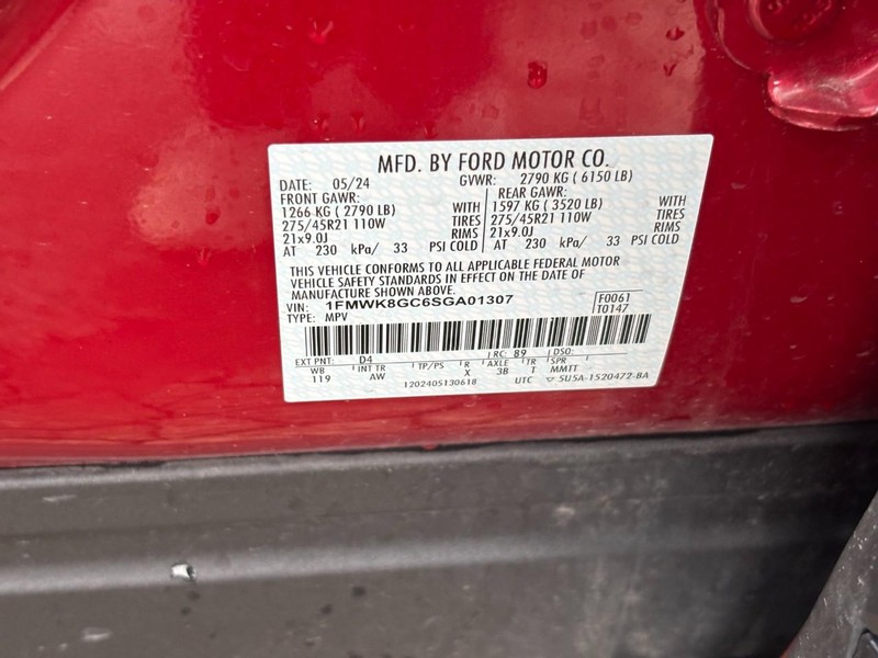 Ford Explorer Vehicle Full-screen Gallery Image 27