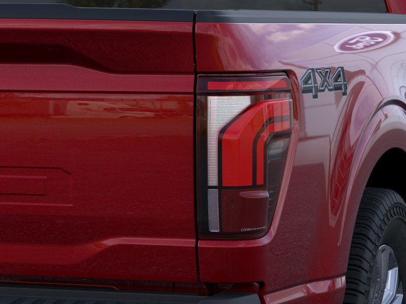 Ford F-150 Vehicle Full-screen Gallery Image 23