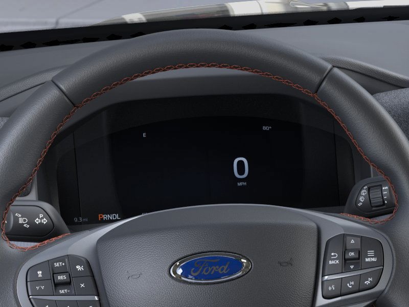 Ford Explorer Vehicle Full-screen Gallery Image 14