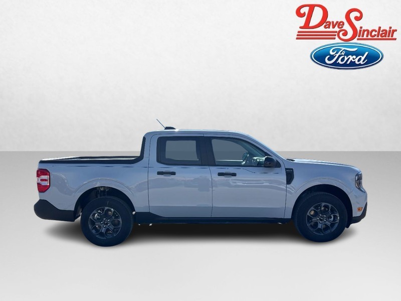 Ford Maverick Vehicle Image 05