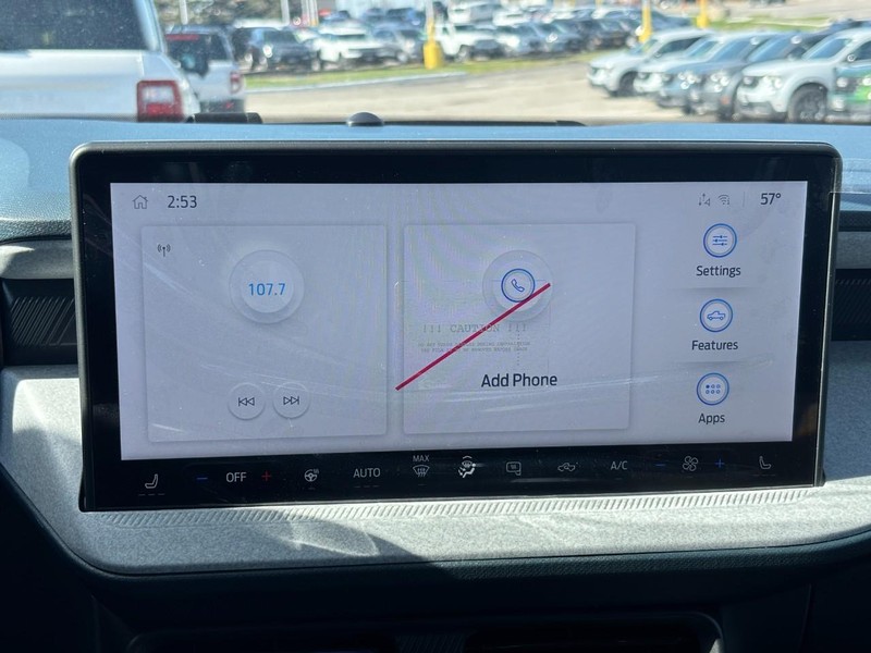 Ford Maverick Vehicle Image 22