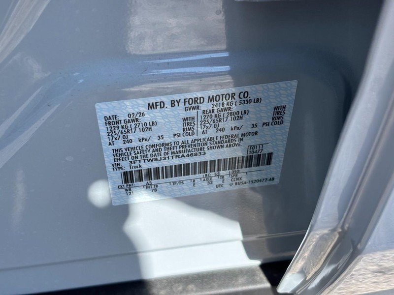 Ford Maverick Vehicle Image 25