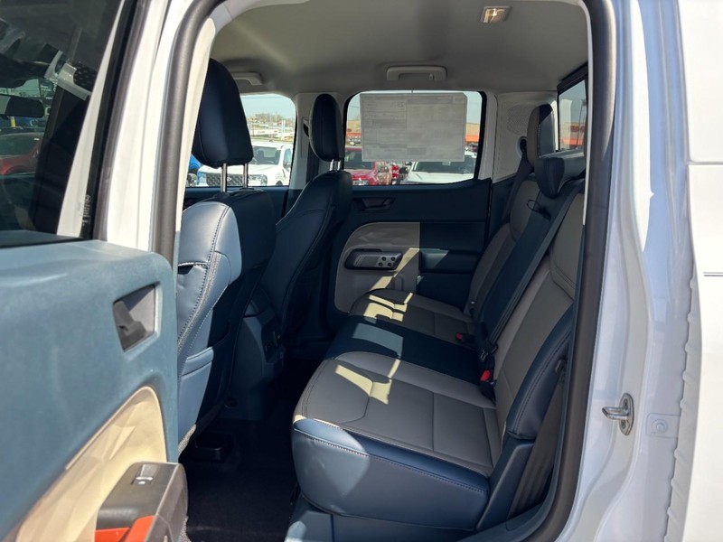 Ford Maverick Vehicle Full-screen Gallery Image 12