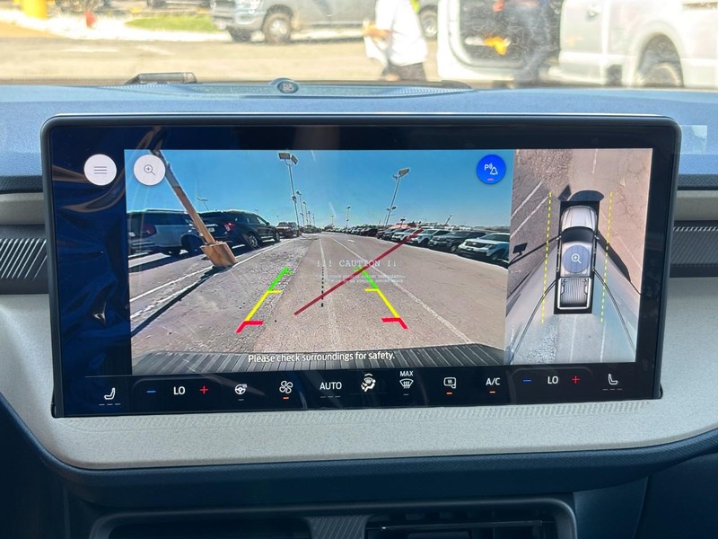 Ford Maverick Vehicle Full-screen Gallery Image 22