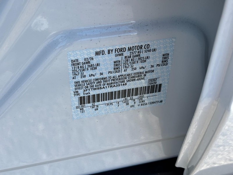 Ford Maverick Vehicle Full-screen Gallery Image 24