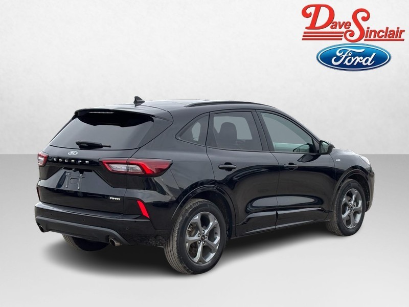 Ford Escape Vehicle Full-screen Gallery Image 07