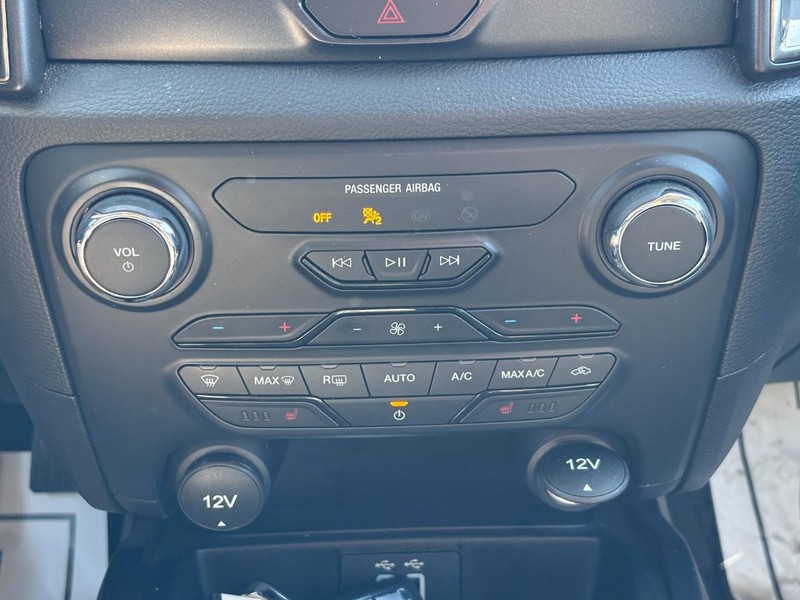 Ford Ranger Vehicle Full-screen Gallery Image 24