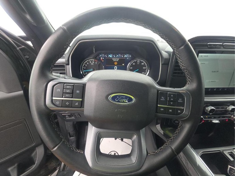 Ford F-150 Vehicle Full-screen Gallery Image 05
