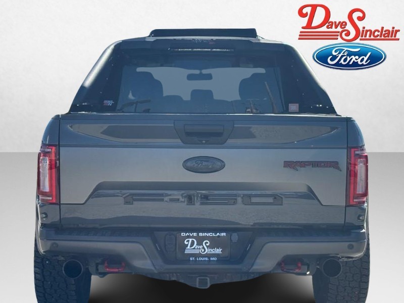 Ford F-150 Vehicle Full-screen Gallery Image 08