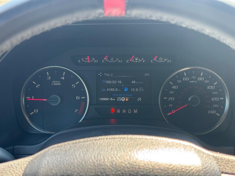 Ford F-150 Vehicle Full-screen Gallery Image 20