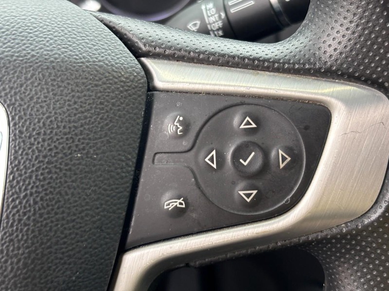 GMC Acadia Vehicle Full-screen Gallery Image 22