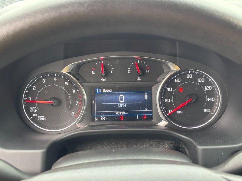 GMC Acadia Vehicle Full-screen Gallery Image 23