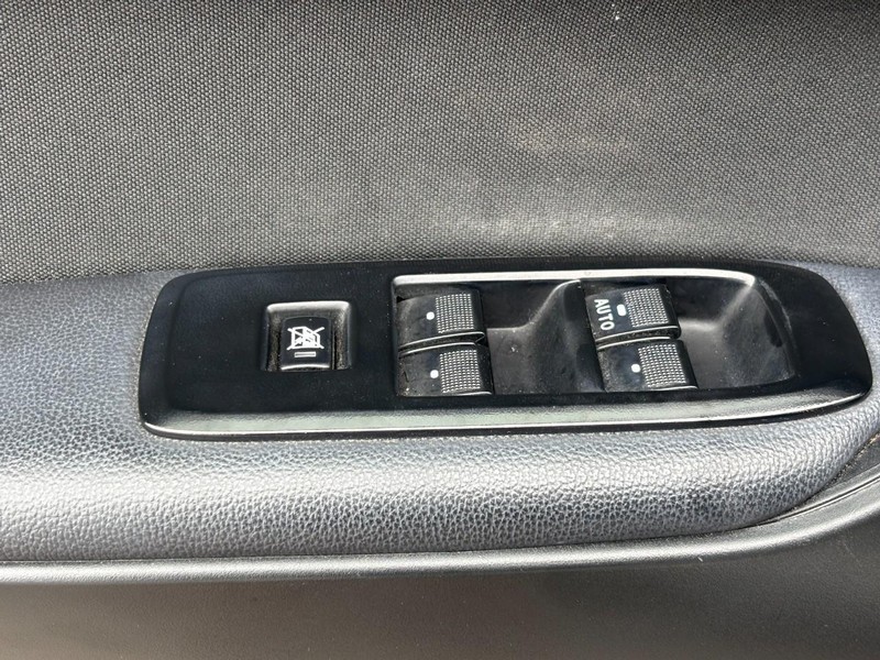 Ford Ranger Vehicle Full-screen Gallery Image 17