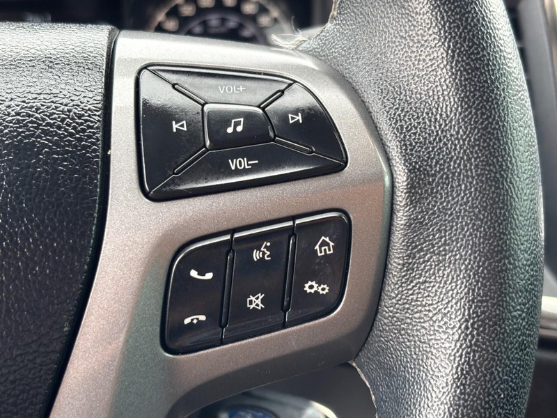 Ford Ranger Vehicle Full-screen Gallery Image 19