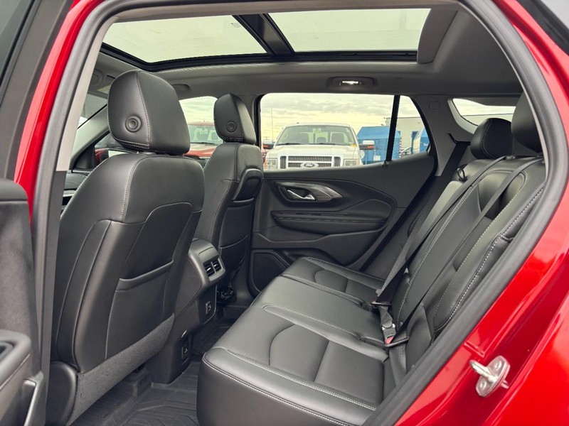 GMC Terrain Vehicle Full-screen Gallery Image 12