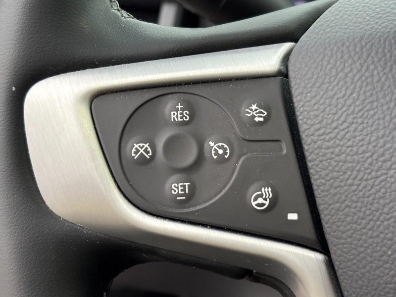 GMC Terrain Vehicle Full-screen Gallery Image 18