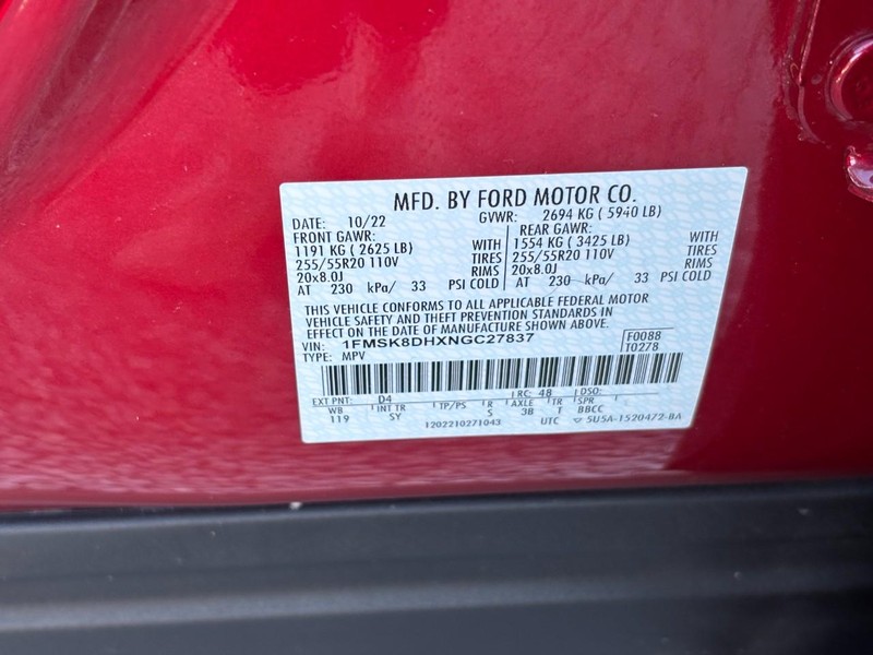 Ford Explorer Vehicle Full-screen Gallery Image 28