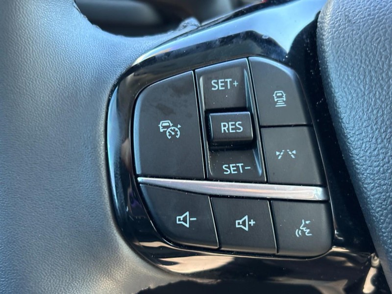 Ford Escape Vehicle Full-screen Gallery Image 19