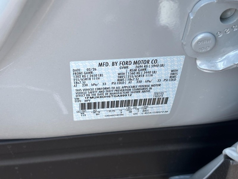 Ford Explorer Vehicle Image 25