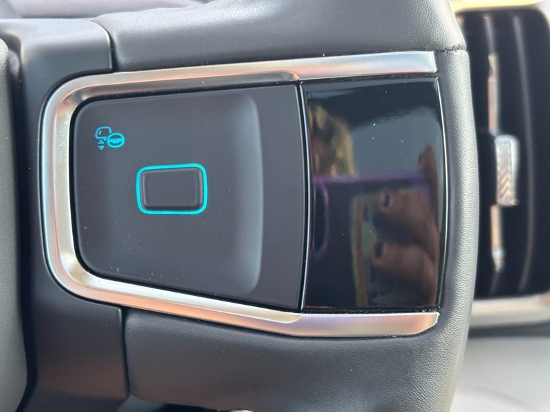 Ford Expedition Vehicle Full-screen Gallery Image 20