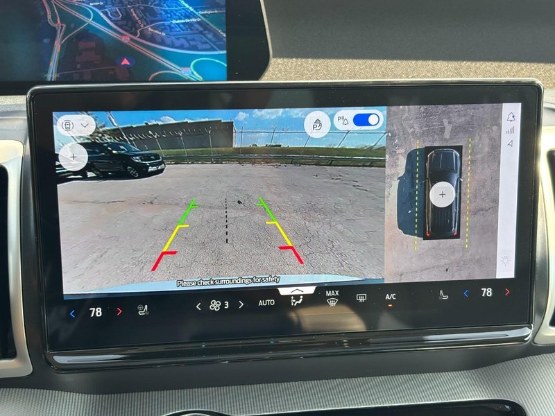 Ford Expedition Vehicle Full-screen Gallery Image 24