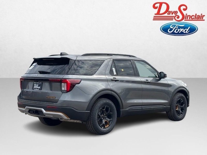 Ford Explorer Vehicle Image 07