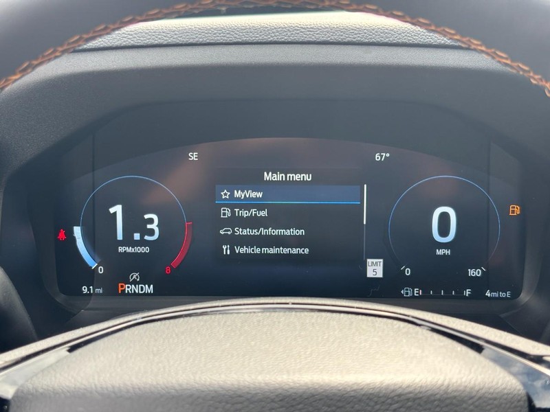 Ford Explorer Vehicle Image 21