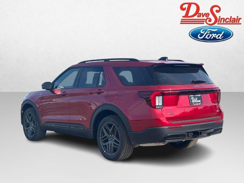 Ford Explorer Vehicle Full-screen Gallery Image 09