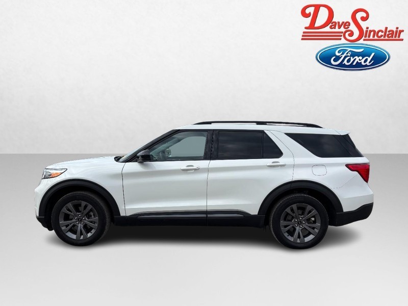Ford Explorer Vehicle Full-screen Gallery Image 10