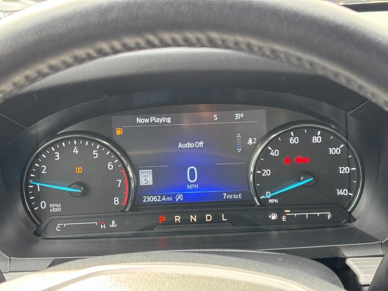 Ford Explorer Vehicle Full-screen Gallery Image 23