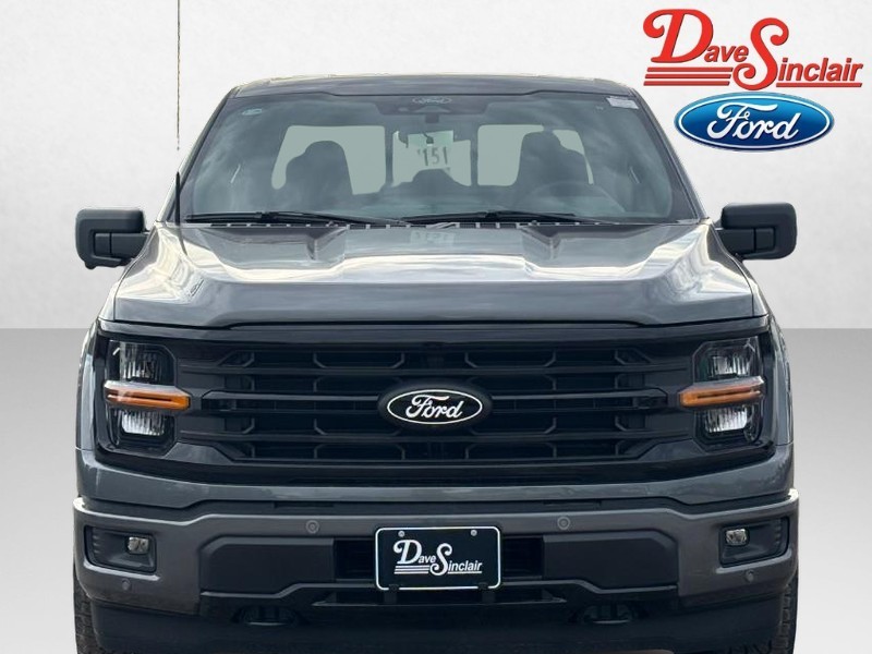 Ford F-150 Vehicle Full-screen Gallery Image 02