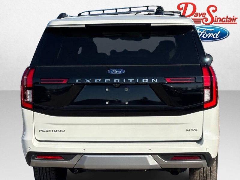 Ford Expedition Max Vehicle Full-screen Gallery Image 08