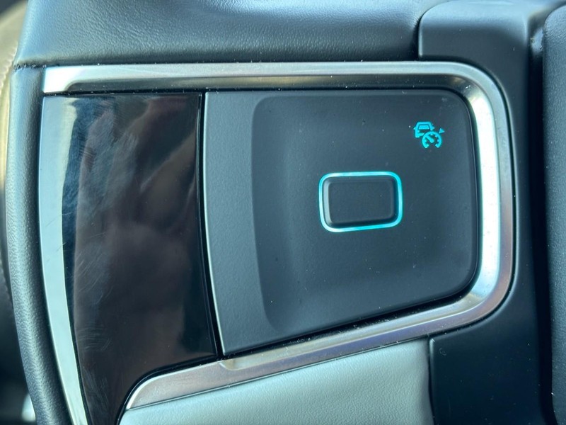 Ford Expedition Max Vehicle Full-screen Gallery Image 20