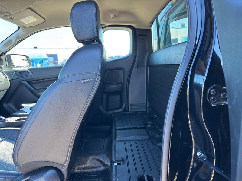 Ford Ranger Vehicle Full-screen Gallery Image 12