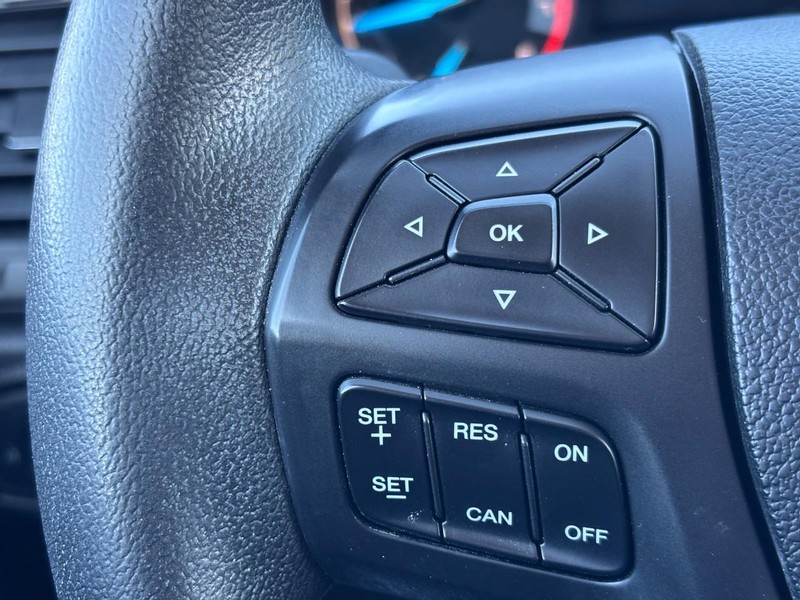 Ford Ranger Vehicle Full-screen Gallery Image 18