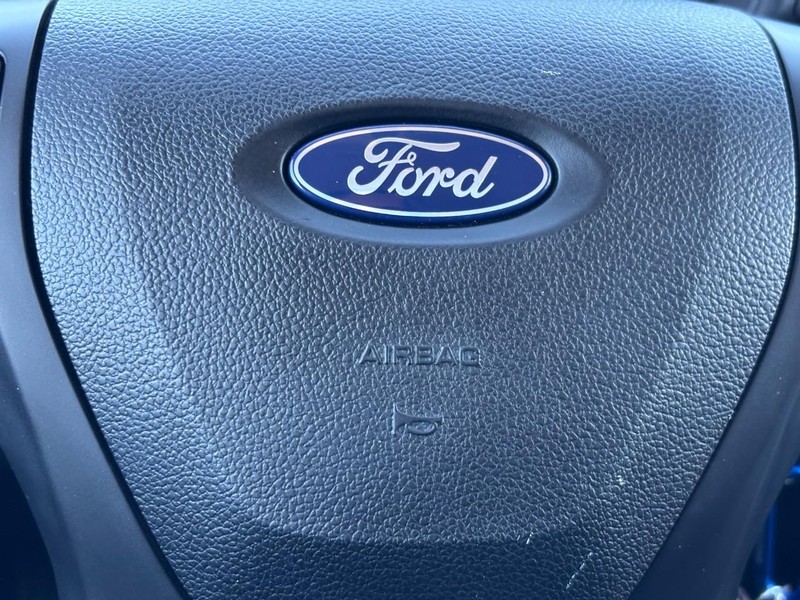 Ford Ranger Vehicle Full-screen Gallery Image 19