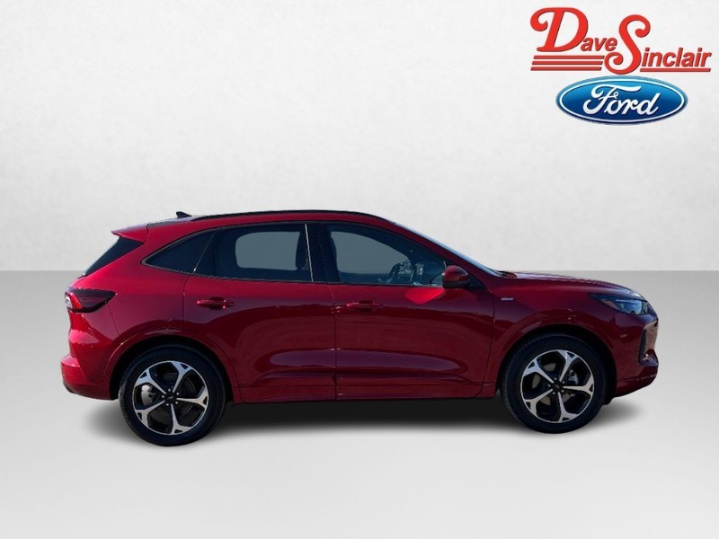 Ford Escape Vehicle Full-screen Gallery Image 05