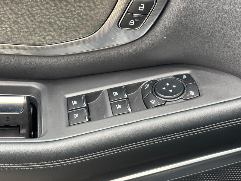 Ford Expedition Vehicle Image 18