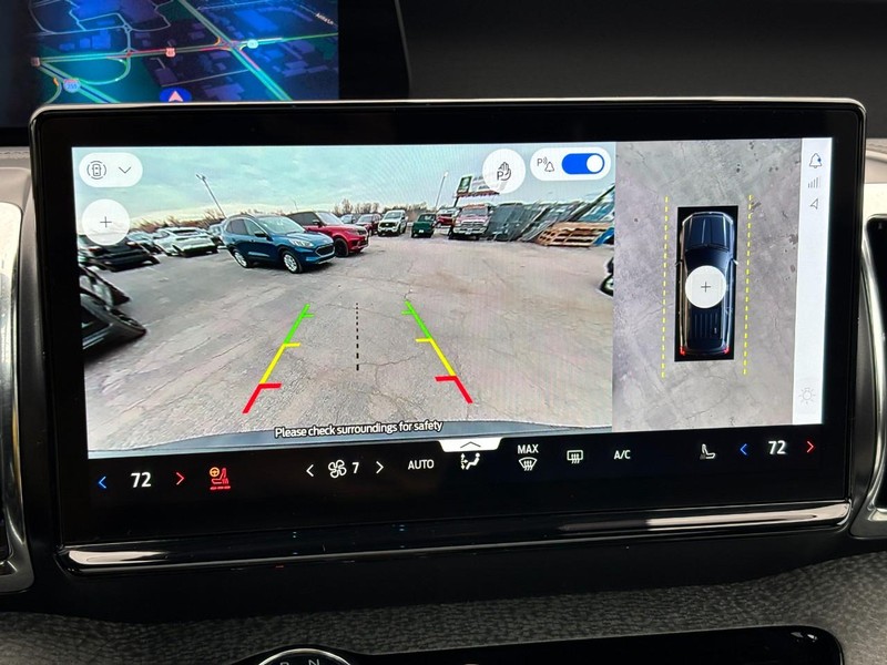 Ford Expedition Vehicle Image 26