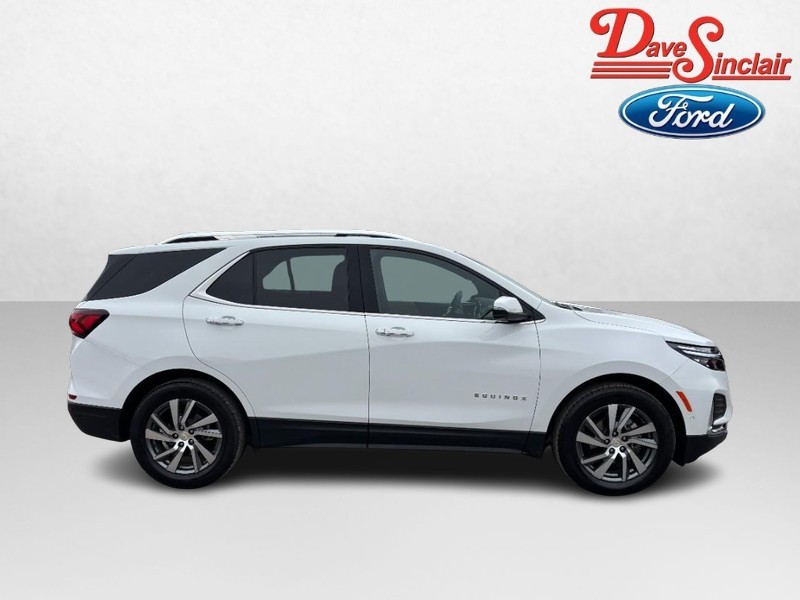 Chevrolet Equinox Vehicle Full-screen Gallery Image 04