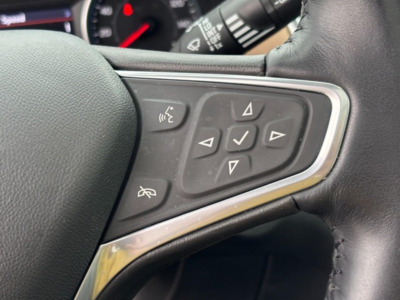 Chevrolet Equinox Vehicle Full-screen Gallery Image 19