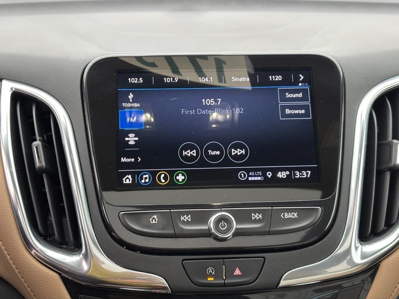Chevrolet Equinox Vehicle Full-screen Gallery Image 21