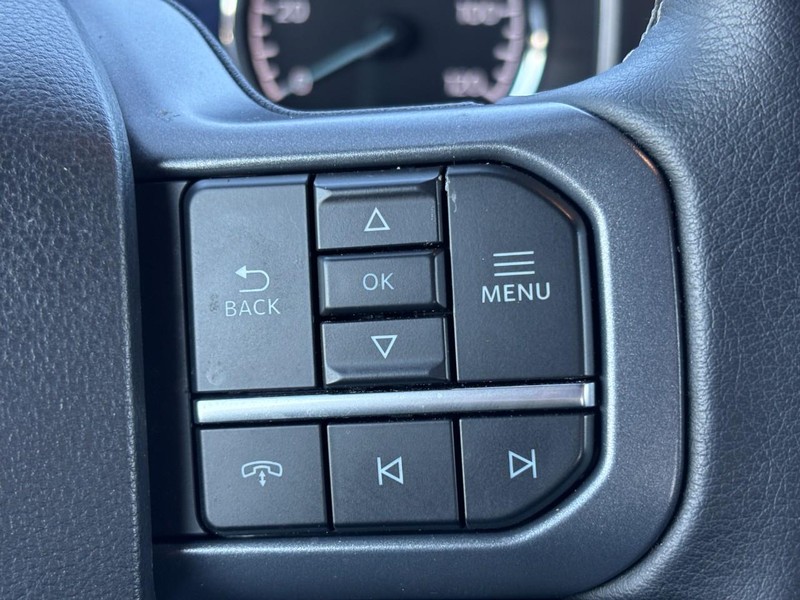 Ford F-150 Vehicle Full-screen Gallery Image 21