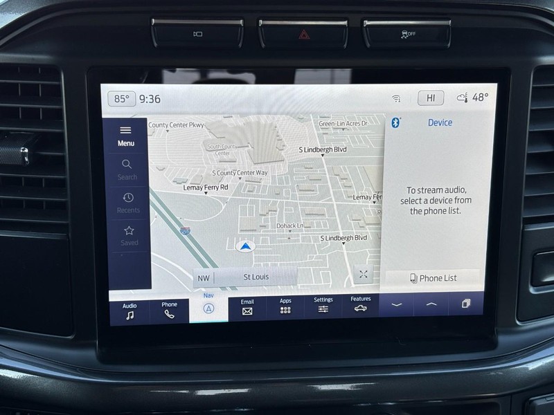 Ford F-150 Vehicle Full-screen Gallery Image 23